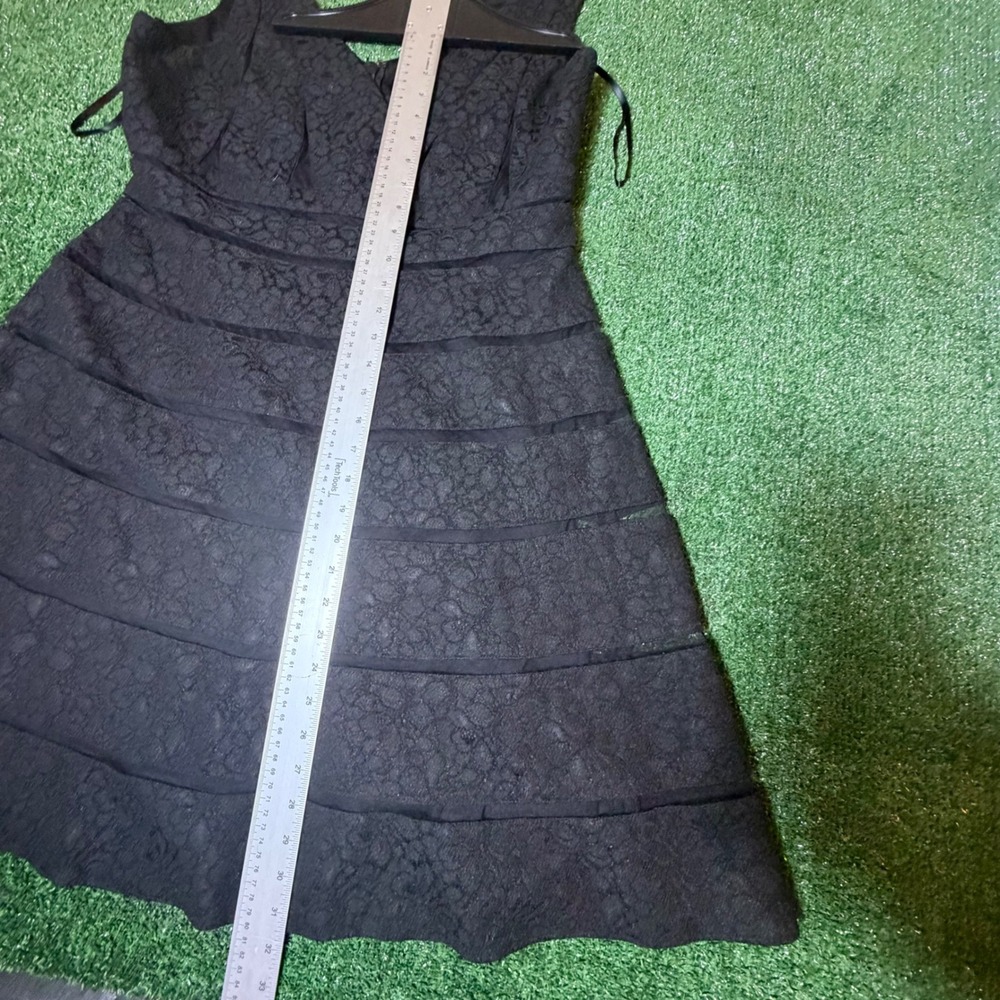 Black Lace Tiered Sleeveless V-Neck Cocktail Dress A-Line Bandage Style - Picture 10 of 11